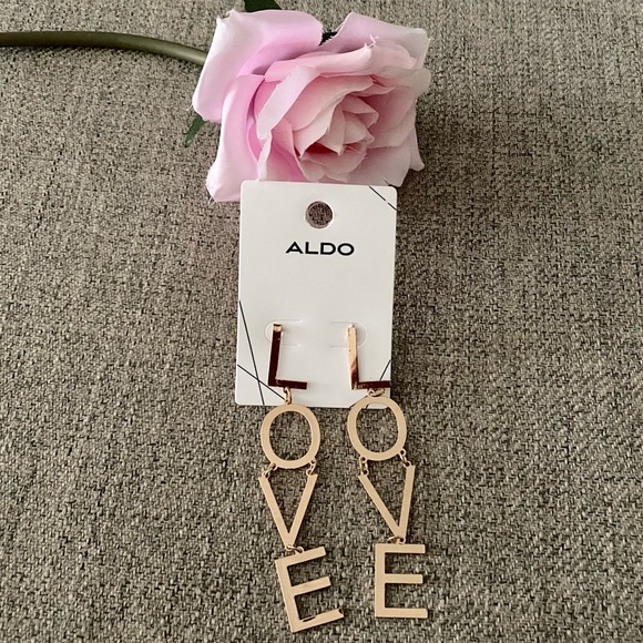 Aldo Jewelry - Aldo LOVE gold earrings✨